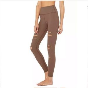 NWT Alo Yoga High-Waist Ripped Warrior Legging